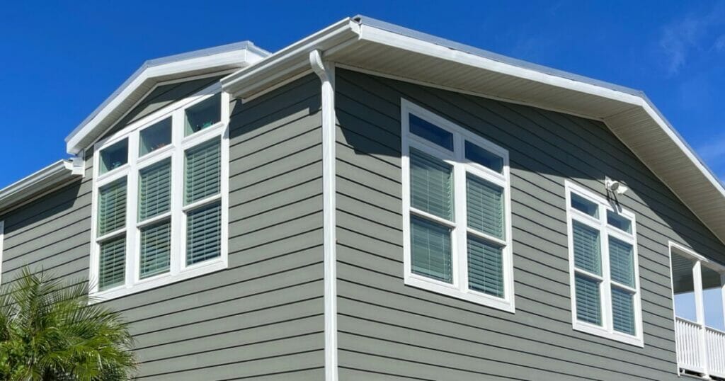 Top 6 Fake Wood Siding Options That Redefine Elegance! 3 Everlast Horizontal Lap Siding