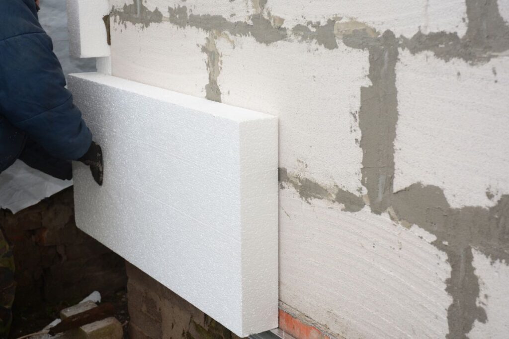 6 Materials for the Best Roof Insulation for Cold Climates (A 2025 Guide) 6 Rigid Foam Insulation